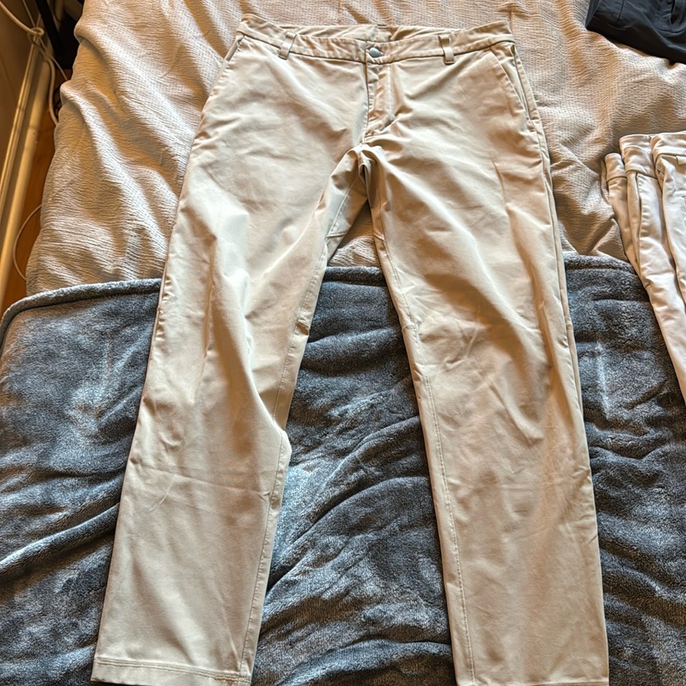 Lululemon commission 33x32 pant